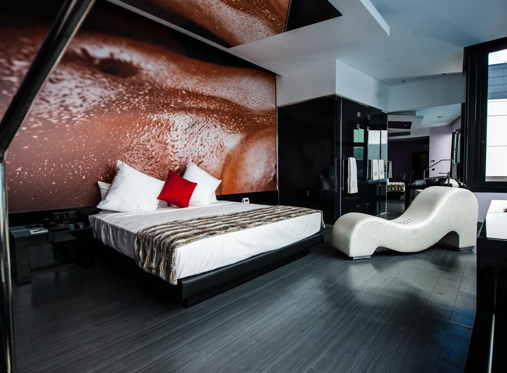 Hotel Loob Madrid (Adults Only) Torrejon de Ardoz Ngoại thất bức ảnh