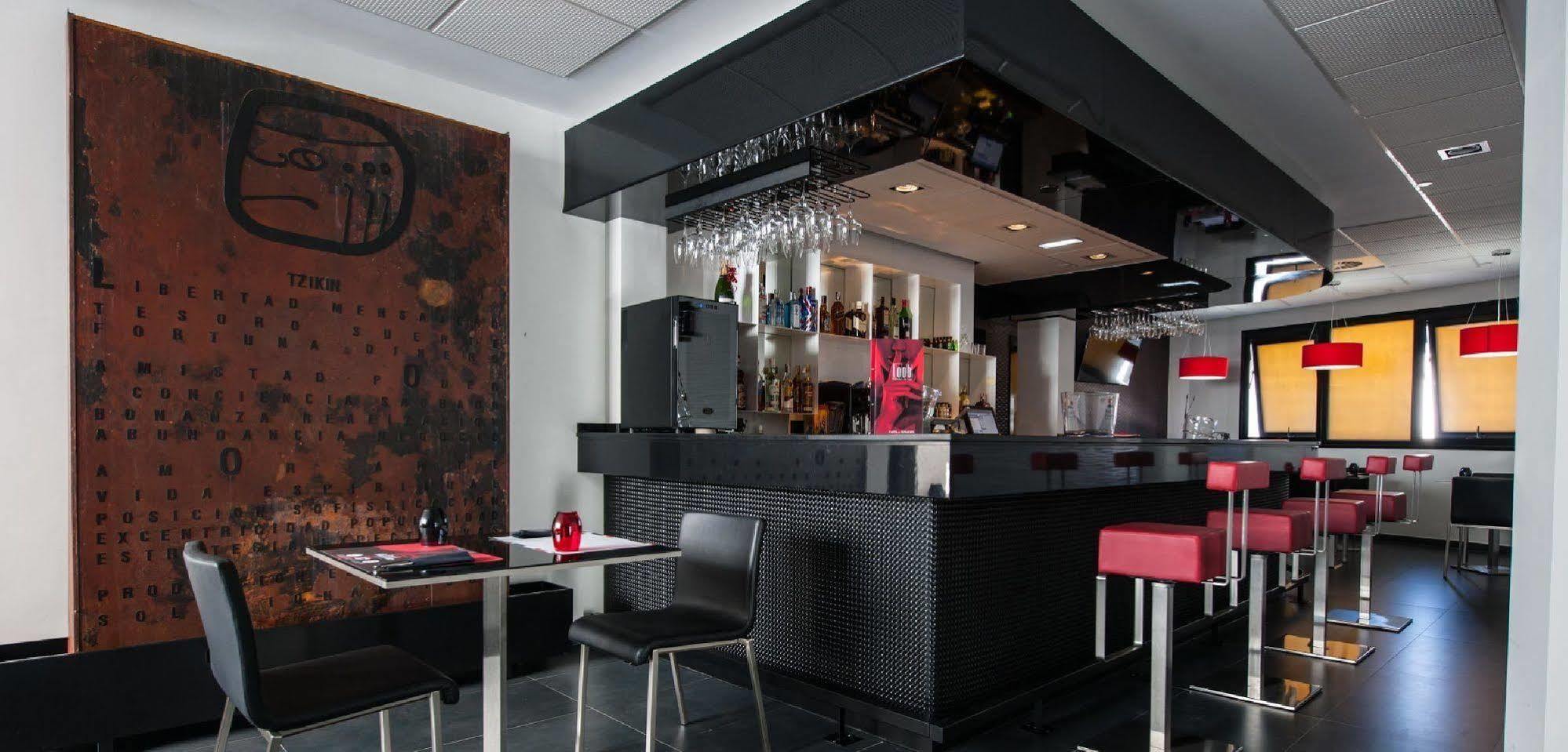 Hotel Loob Madrid (Adults Only) Torrejon de Ardoz Ngoại thất bức ảnh